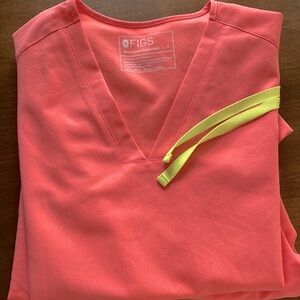 Figs Scrub Set. Small top large tall Zamora joggers